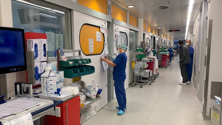 Die Corona-Station der Uniklinik Essen: 430 Personen sind hier seit Beginn der Pandemie im Zusammenhang mit dem Coronavirus verstorben.