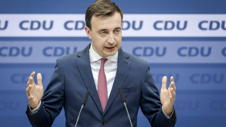 Paul Ziemiak: Der Generalsekretär der CDU verkündete am Montag den geplanten personellen Neuanfang für die CDU - womöglich auch mit Folgen für sich selbst.