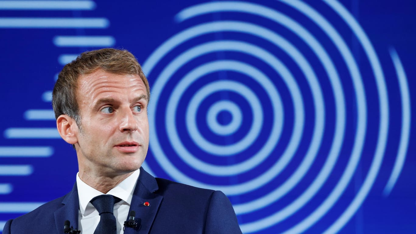 Macron präsentiert "France 2030" im Élysée-Palast: "Es gibt einige Bereiche, in denen wir als Franzosen und Europäer eine Führungsrolle einnehmen sollten."