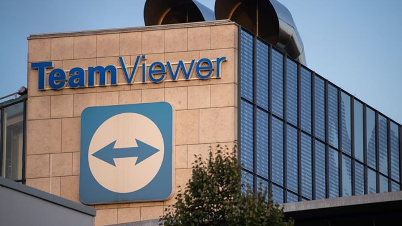 Das Logo des Software-Herstellers Teamviewer am Hauptsitz in Göppingen.
