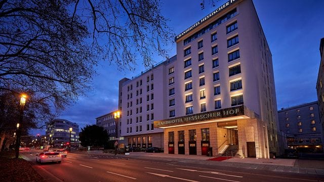 Das Hotel "Hessischer Hof" in Frankfurt am Main: Die "Jimmy's Bar" hat wieder offen.