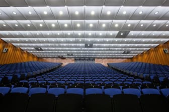 Leerer Hörsaal an Uni Münster