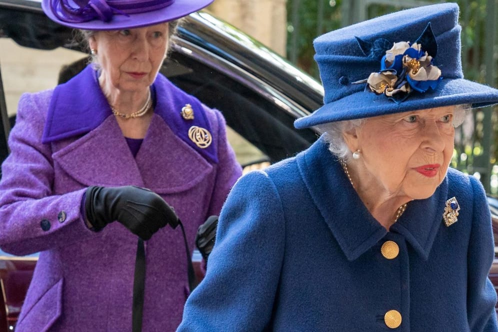 Prinzessin Anne und Queen Elizabeth II.: Tochter und Mutter kommen am Dienstag an der Westminster Abbey in London an.