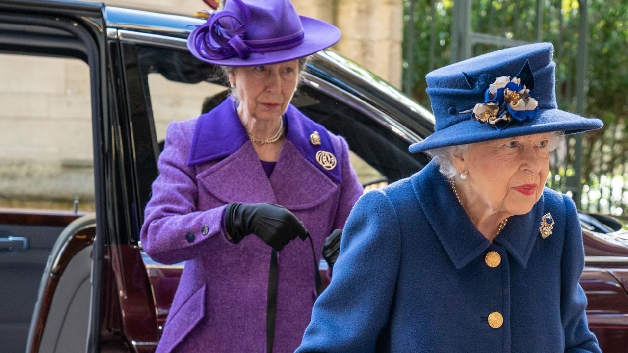 Königin Elizabeth besuchte mit Prinzessin Anne einem Dankesgottesdienst in der Westminster Abbey.