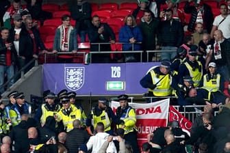Ungarische Fans fielen in London erneut unangenehm auf.