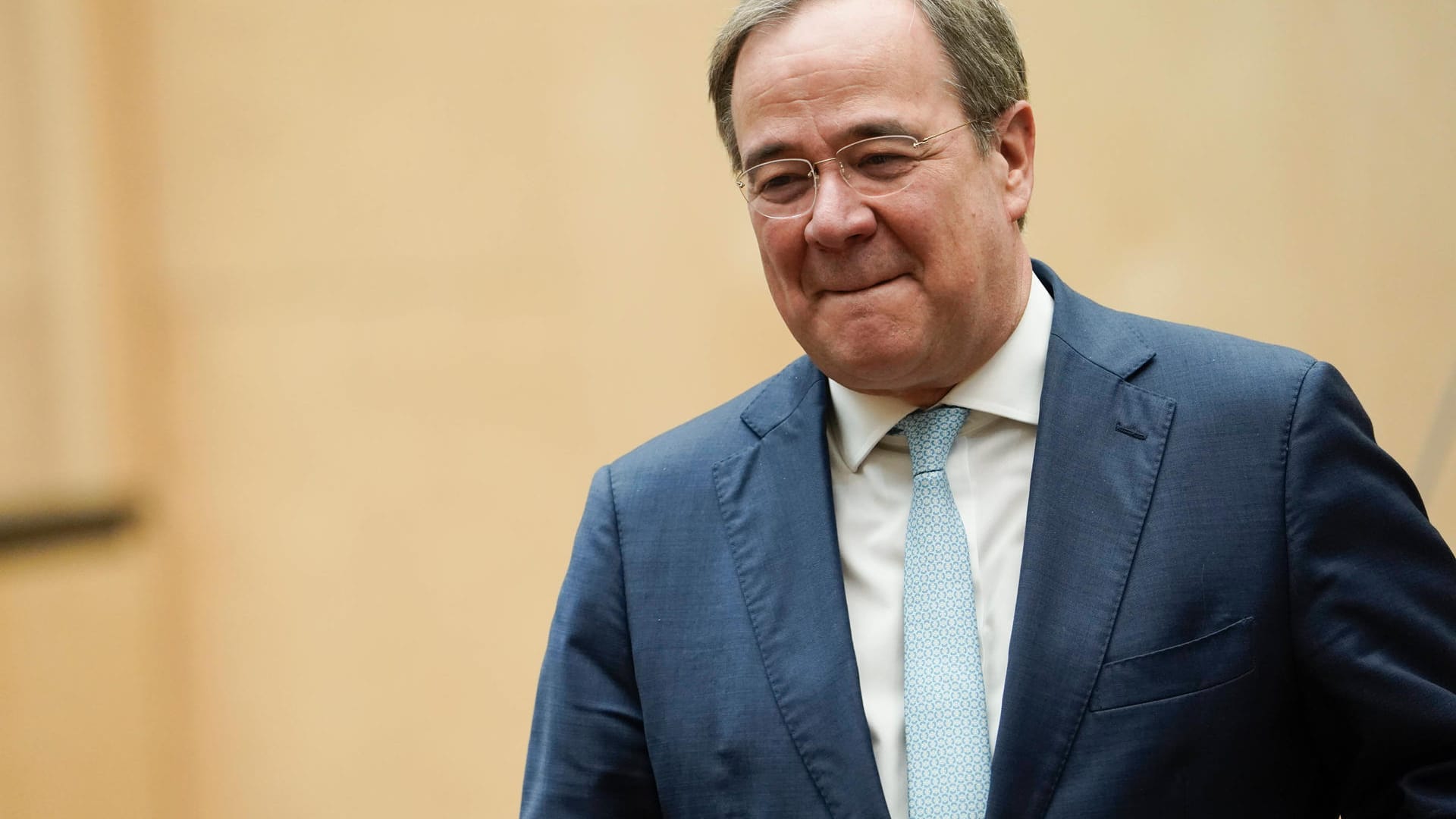 Armin Laschet: Der CDU-Kanzlerkandidat muss Stimmen einbüßen. Armin Laschet: Der CDU-Kanzlerkandidat muss Stimmen einbüßen.