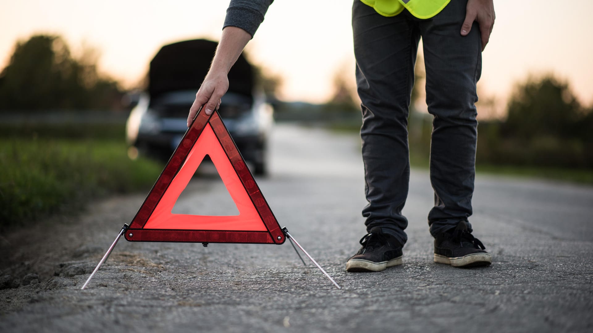 Panne: Ein leerer Akku beim E-Auto führt zu großen Problemen.