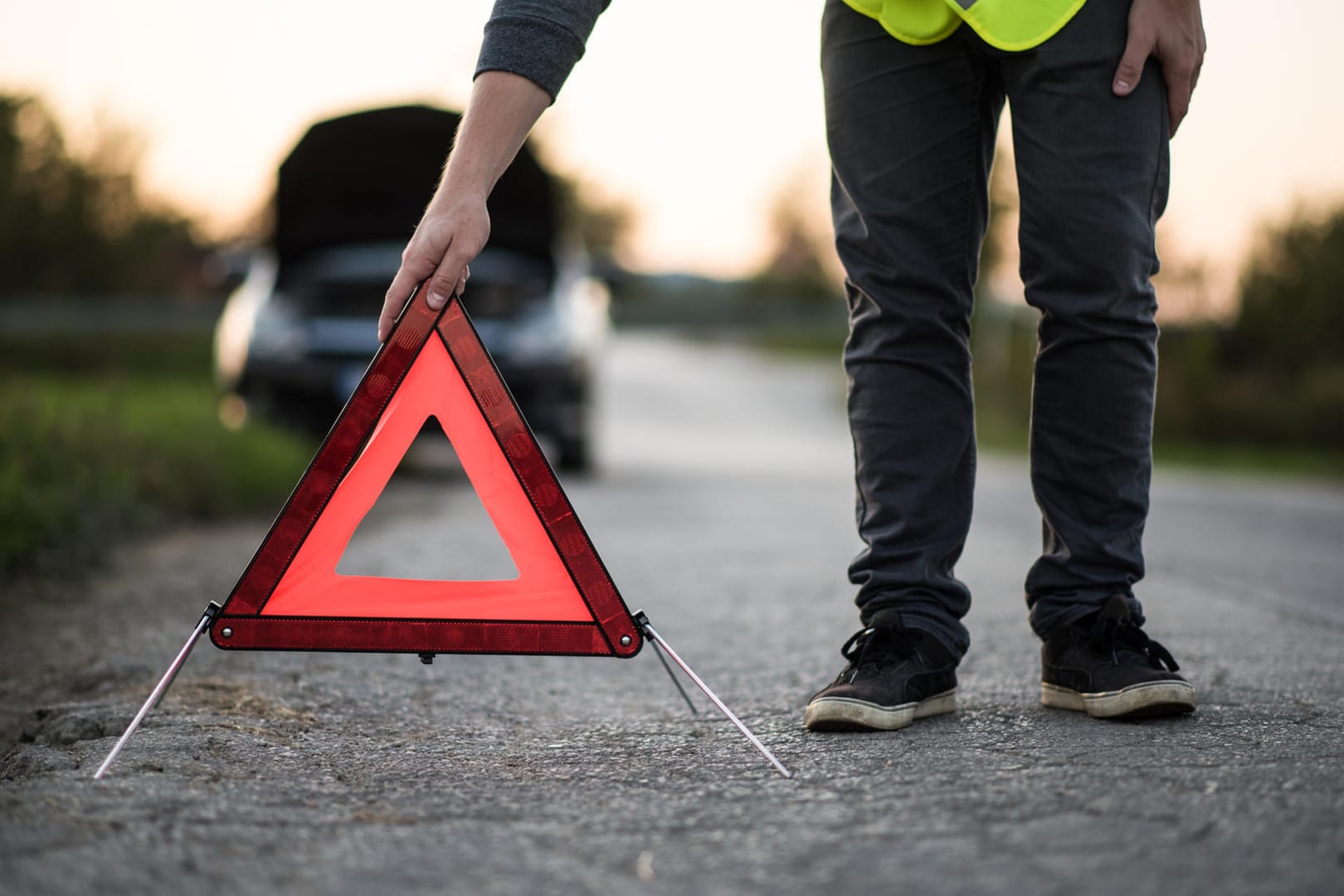 Panne: Ein leerer Akku beim E-Auto führt zu großen Problemen.