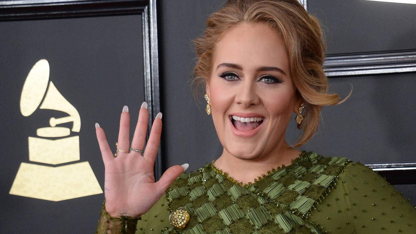 "Hello": Adele meldet sich mit ihrer Comeback-Single wieder.