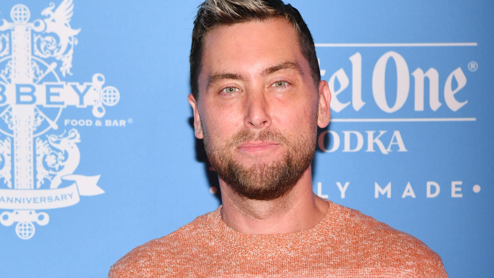 Lance Bass: Er und sein Mann sind Eltern von Zwillingen geworden. Lance Bass: Er und sein Mann sind Eltern von Zwillingen geworden.