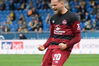 Pascal Köpke vom 1. FC Nürnberg jubelt über ein Tor