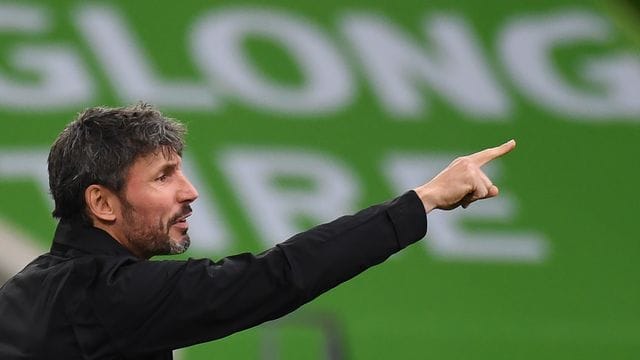 Wolfsburg-Coach van Bommel