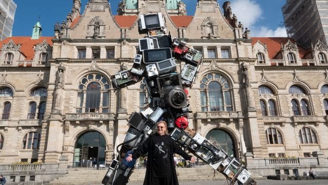 "Wertgigant" von HA Schult "Wertgigant" von HA Schult