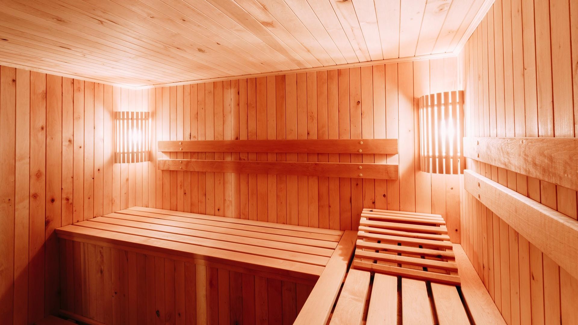 Eine Sauna: In Albanien wurden vier Touristen tot in einer Sauna aufgefunden. (Symbolfoto) Eine Sauna: In Albanien wurden vier Touristen tot in einer Sauna aufgefunden. (Symbolfoto)
