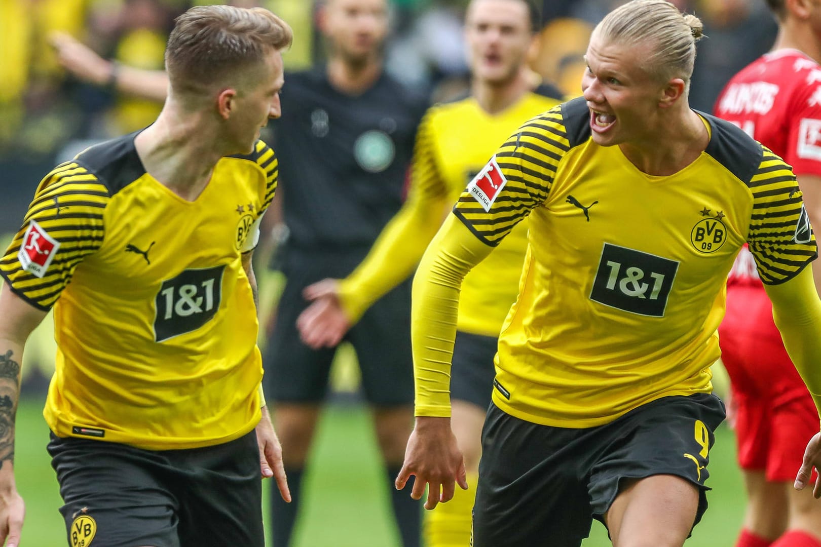 Traum-Rückkehr: Erling Haaland (r.) jubelt mit Marco Reus.