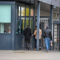 Migraten in einer Erstaufnahmeeinrichtungen in Brandenburg: Die Zahl der Asylanträge steigt wieder.