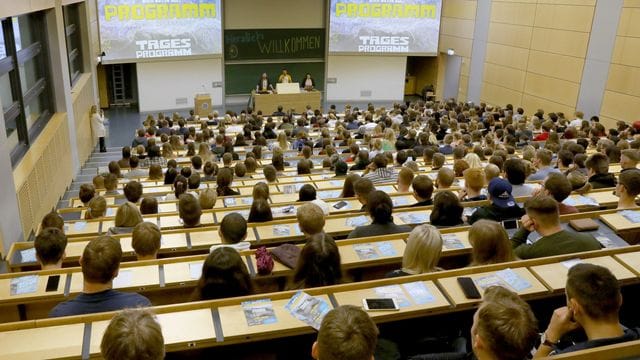 Mehr Präsenz in den Hochschulen Mehr Präsenz in den Hochschulen