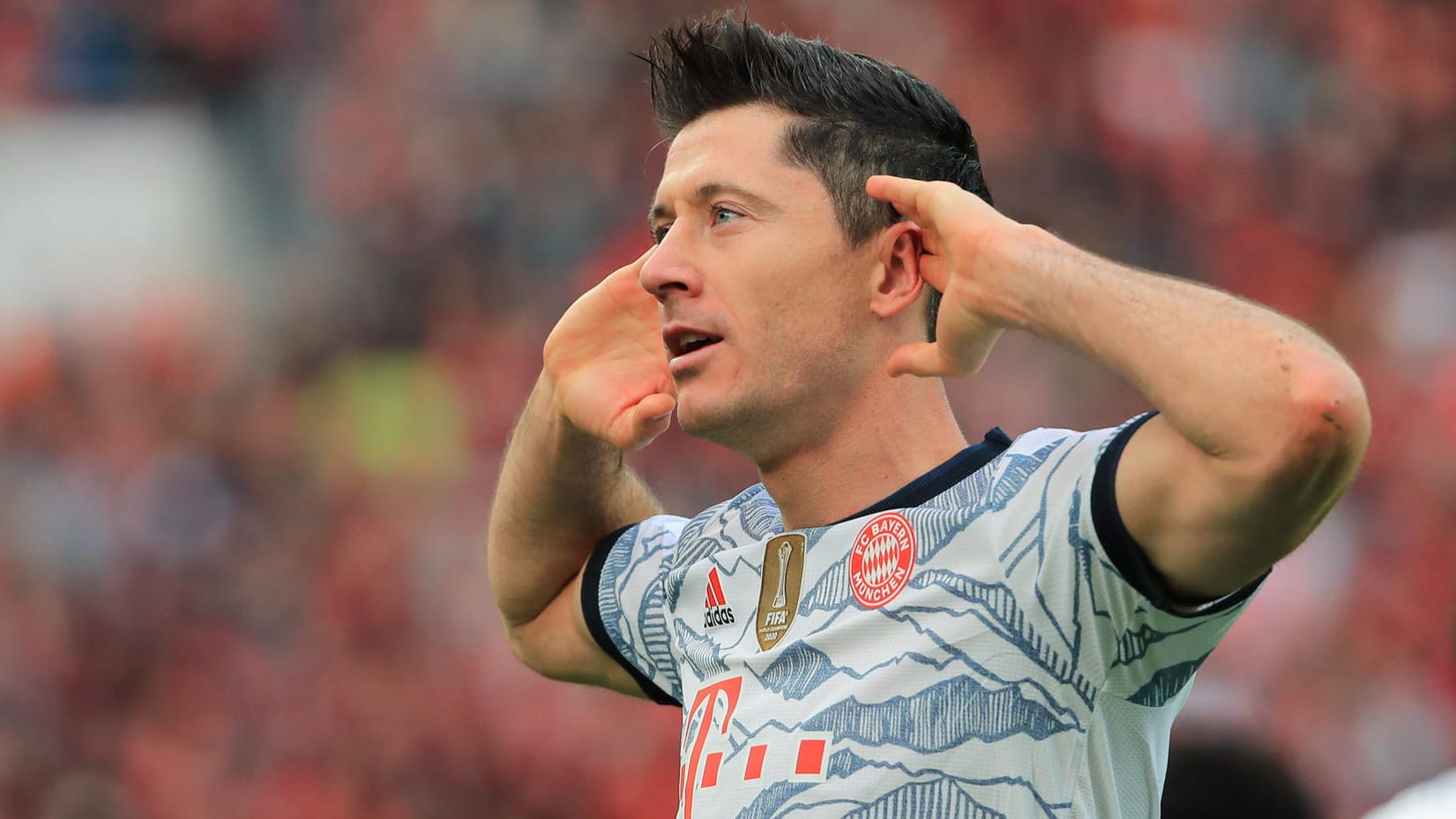Robert Lewandowski: Der Torjäger traf doppelt in Leverkusen.