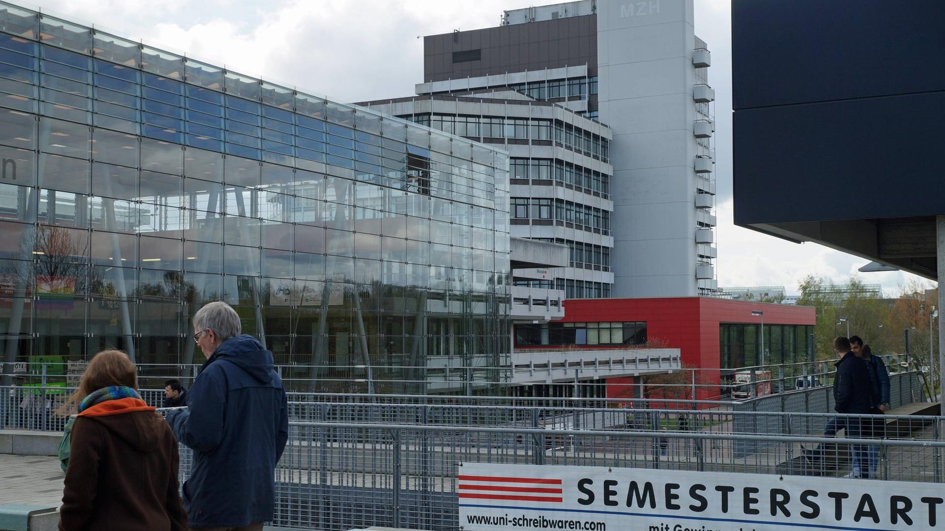Semesterstart an der Uni Bremen: Dieses Mal wird es wieder vermehrt Präsenzunterricht geben. Semesterstart an der Uni Bremen: Dieses Mal wird es wieder vermehrt Präsenzunterricht geben.