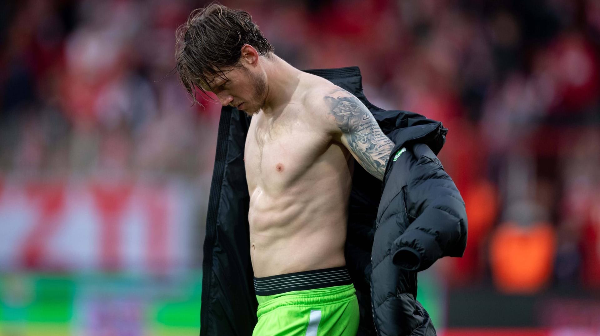 Wout Weghorst: Der Torjäger muss sich in Quarantäne begeben.