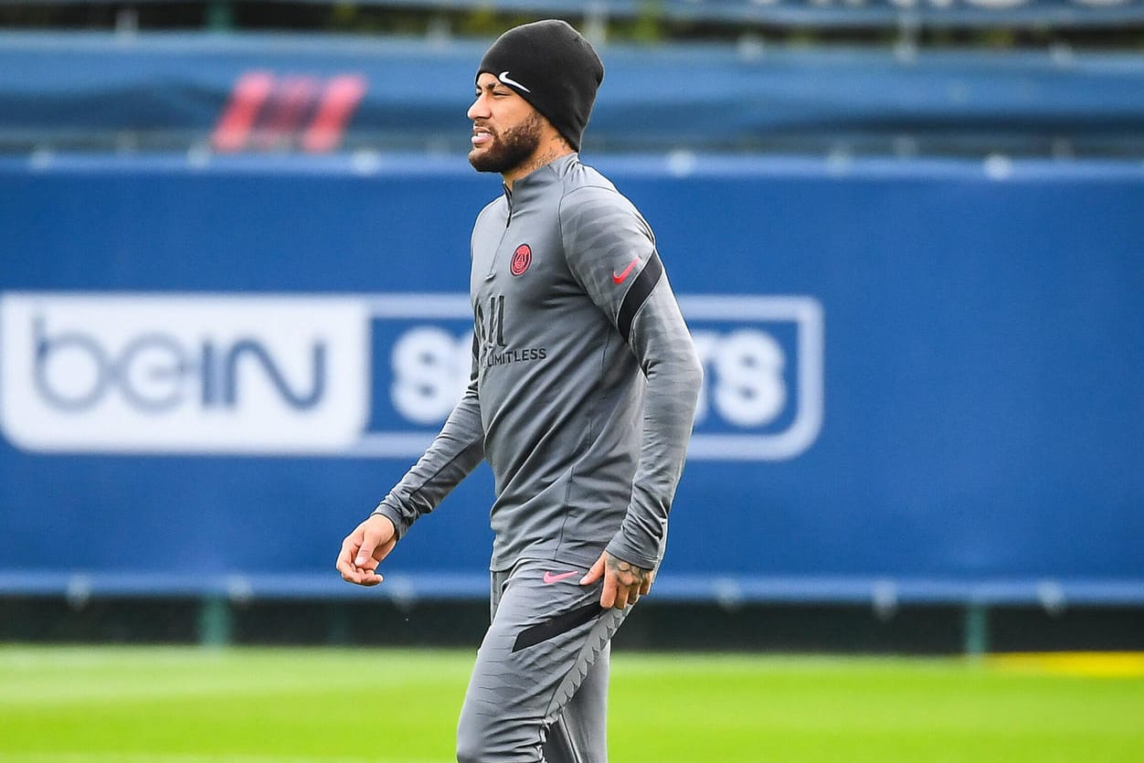 Unglückliches Gesicht im PSG-Training: Superstar Neymar.