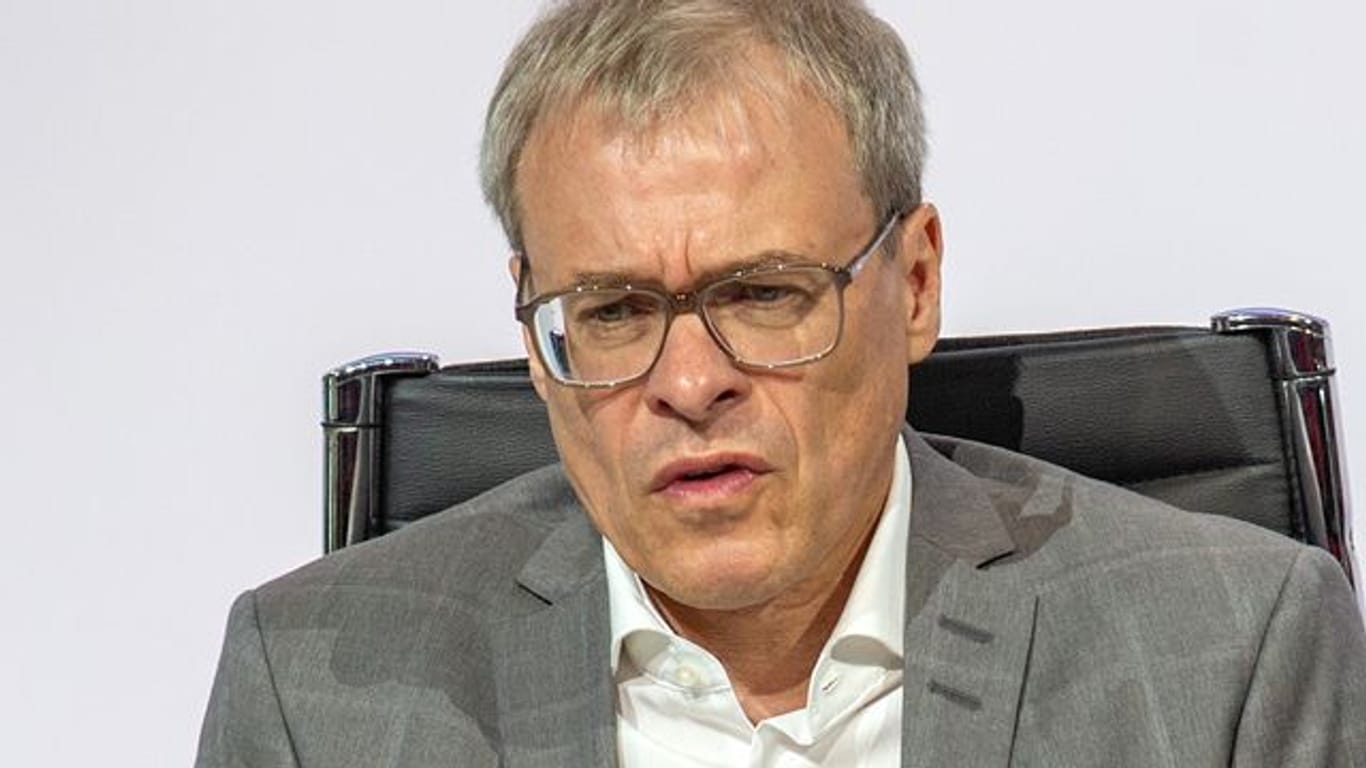 Interimspräsident Peter Peters will als DFB-Präsident kandidieren.