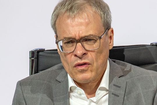 Interimspräsident Peter Peters will als DFB-Präsident kandidieren.