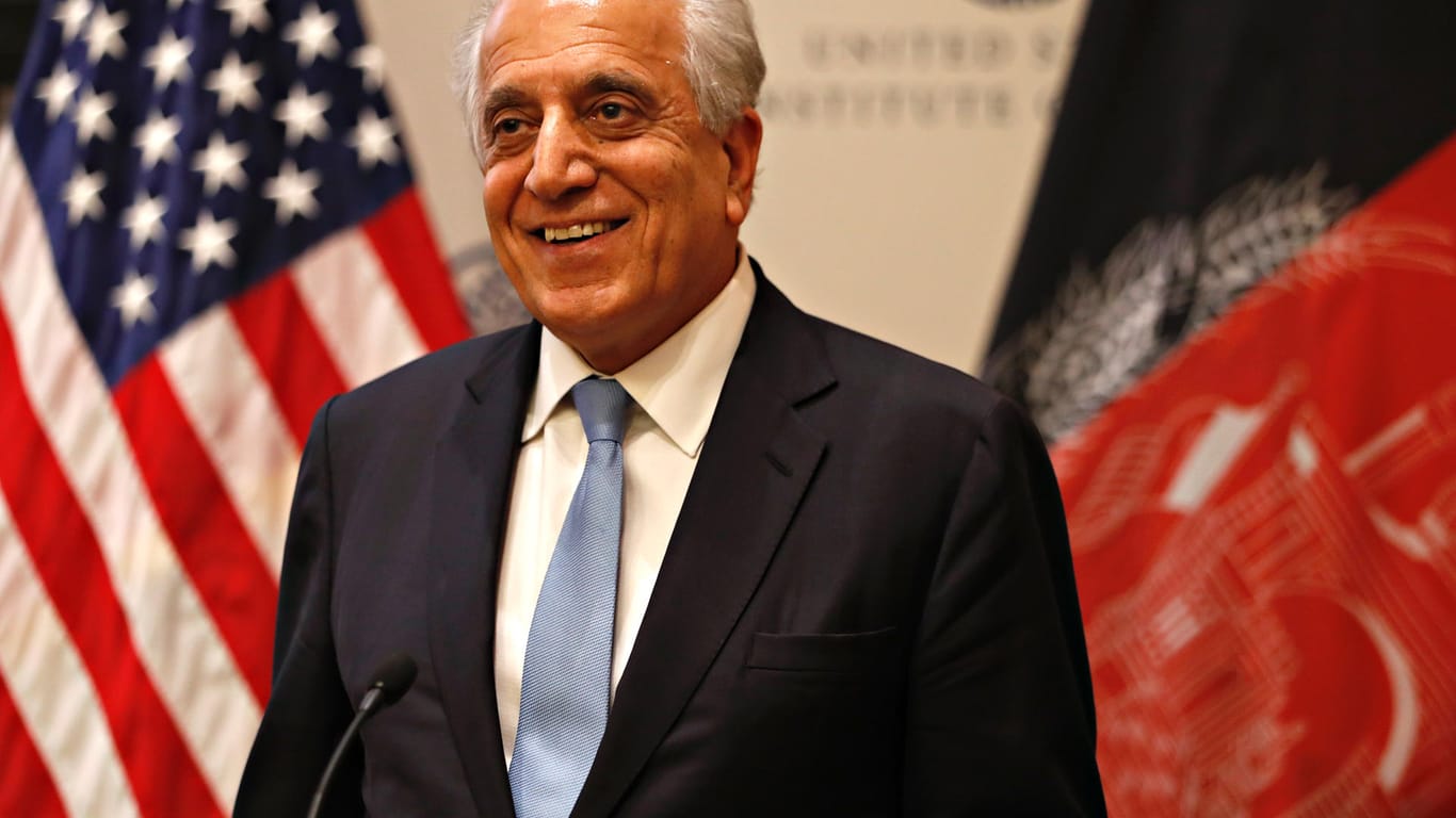 Zalmay Khalilzad: Nach dem chaotischen Abzug der US-Truppen aus Afghanistan tritt der US-Sonderbeauftragte für das Land von seinem Posten zurück.