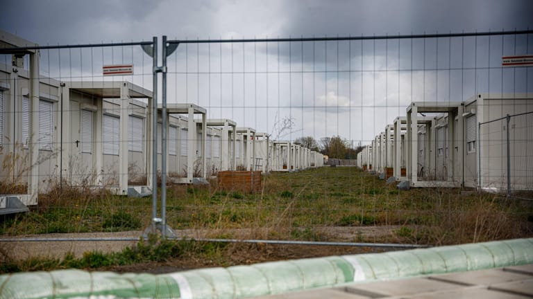 Unterkunft für Asylbewerber in Tempelhof (Archivbild): Die Hauptstadt bereitet sich auf einen weiteren Anstieg der Zahl der Asylsuchenden vor.