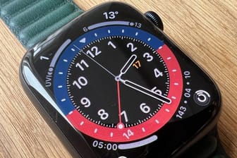 Das Display der neuen Apple Watch Series 7 ist im Vergleich zum Vorgänger um rund ein Fünftel größer.