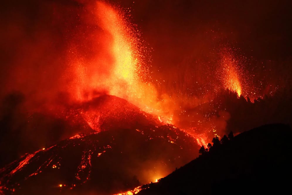 La Palma: Der Vulkan auf der kanarischen Insel ist erstmals seit 50 Jahren wieder aktiv geworden.