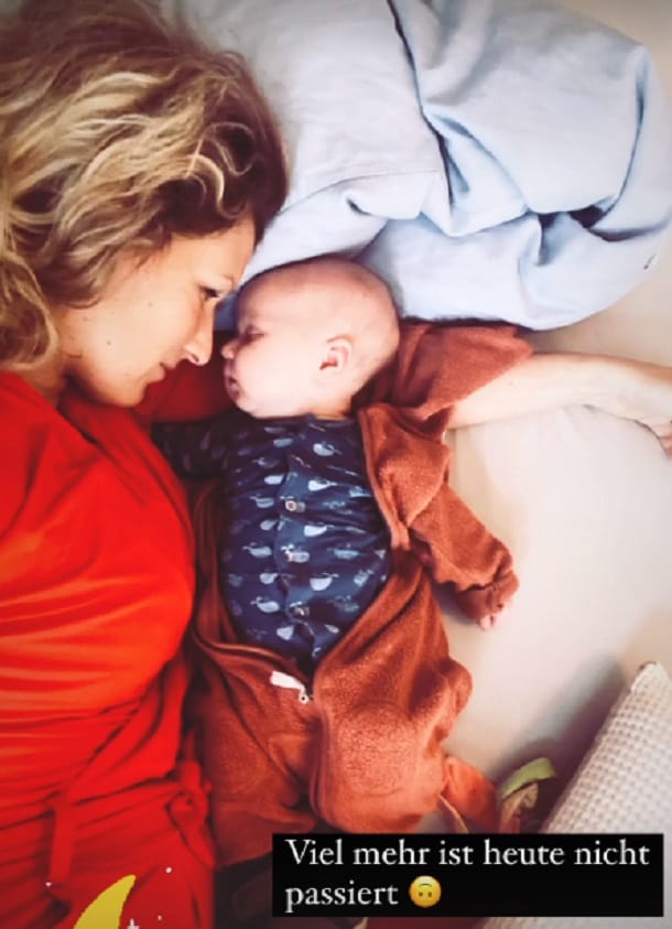 Janni Hönscheid postet ein Foto mit Baby Merlin.