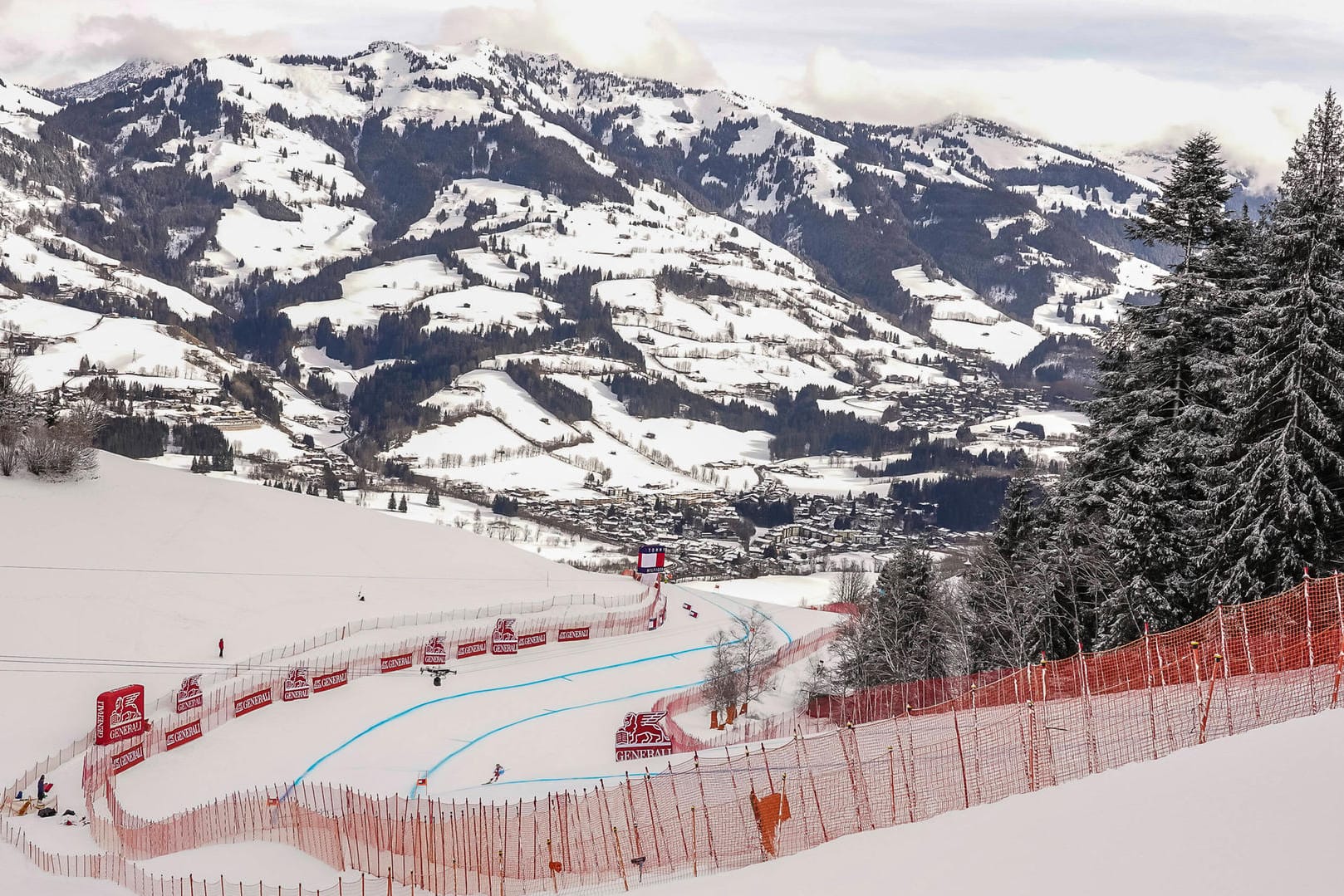 Hahnenkamm in Kitzbühel: In der vergangenen Saison durften wegen der Corona-Pandemie keine Zuschauer vor Ort sein.