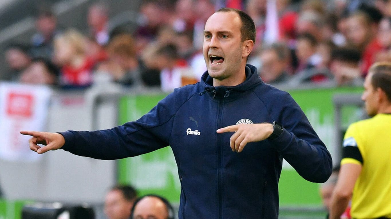 Ole Werner: Der 33-Jährige führte Holstein Kiel in der Vorsaison in die Bundesliga-Relegation. Nach einem schwachen Start in die neue Spielzeit trat er bei den Störchen zurück.