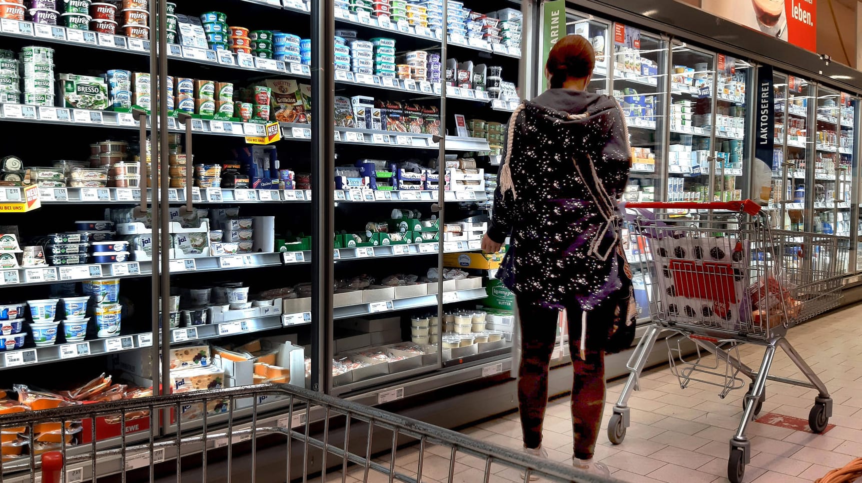 Einkauf in einem Supermarkt: Steigende Preise bereiten den Kunden Sorgen.