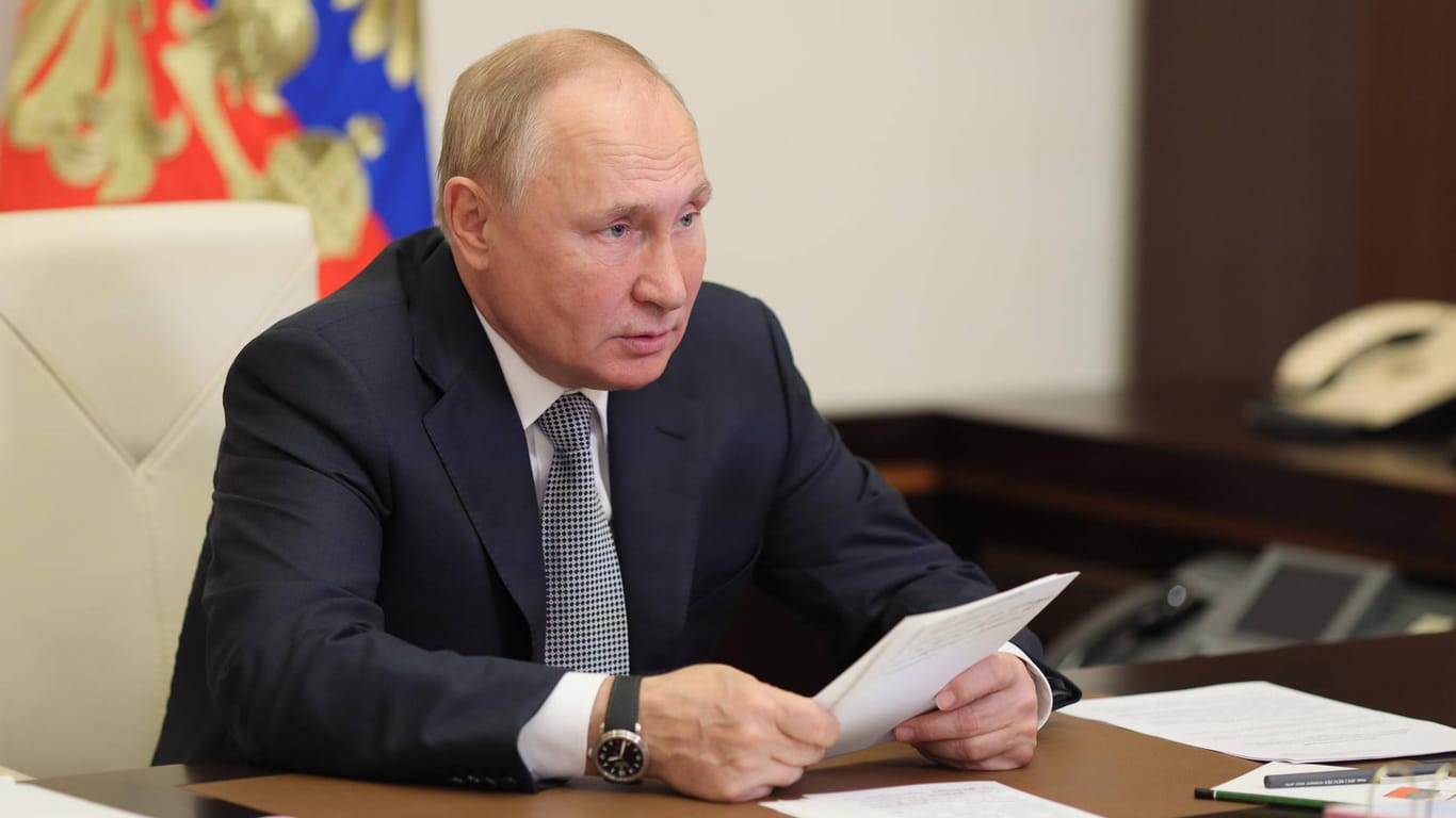 Russlands Präsident Wladimir Putin: Betriebe in Russland sollen für eine Woche schließen.