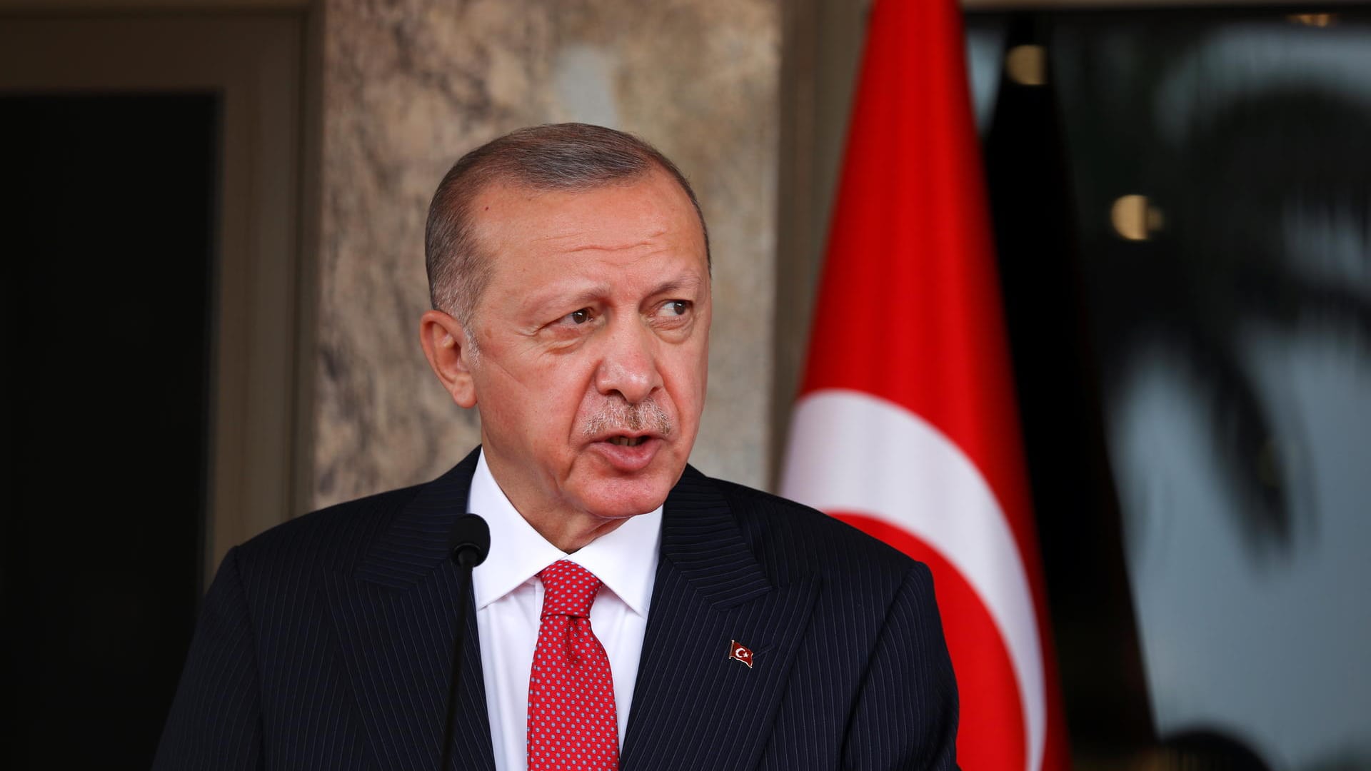 Recep Tayyip Erdogan: "Können uns den Luxus nicht leisten" (Archiv). Recep Tayyip Erdogan: "Können uns den Luxus nicht leisten" (Archiv).