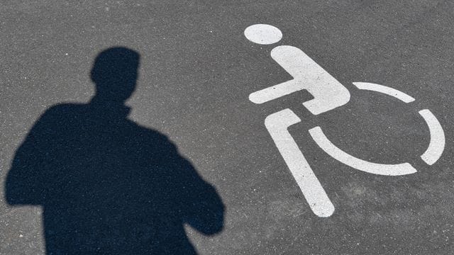 Behindertenparkplatz Behindertenparkplatz