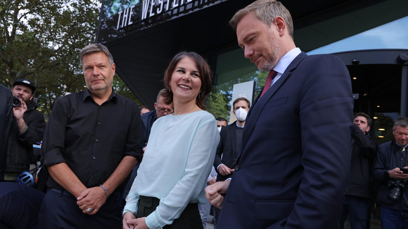 Nicht ganz so einig: Bei der Nachfolge des Bundesbank-Präsidenten Weidmanns wünschen sich Baerbock und Habeck einen Kurswechsel. Christian Linder bewahrt dagegen lieber den Status Quo.