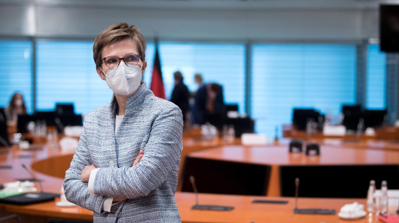 Claudia Maria Buch (Archivbild): Auch die Vize-Präsident der Bundesbank könnte die Lücke an der Spitze füllen.