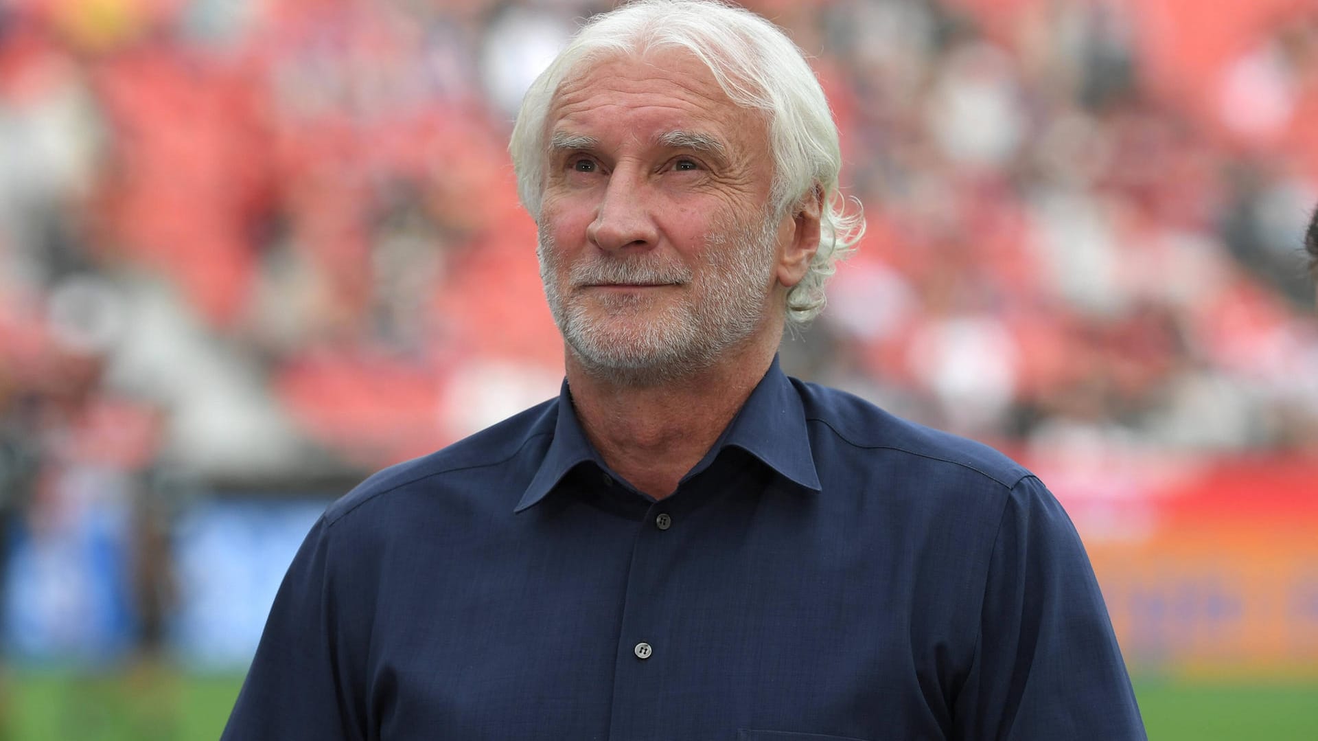 Rudi Völler: Der Leverkusener Geschäftsführer hat auf den Seitenhieb aus Köln eine Antwort parat. Rudi Völler: Der Leverkusener Geschäftsführer hat auf den Seitenhieb aus Köln eine Antwort parat.