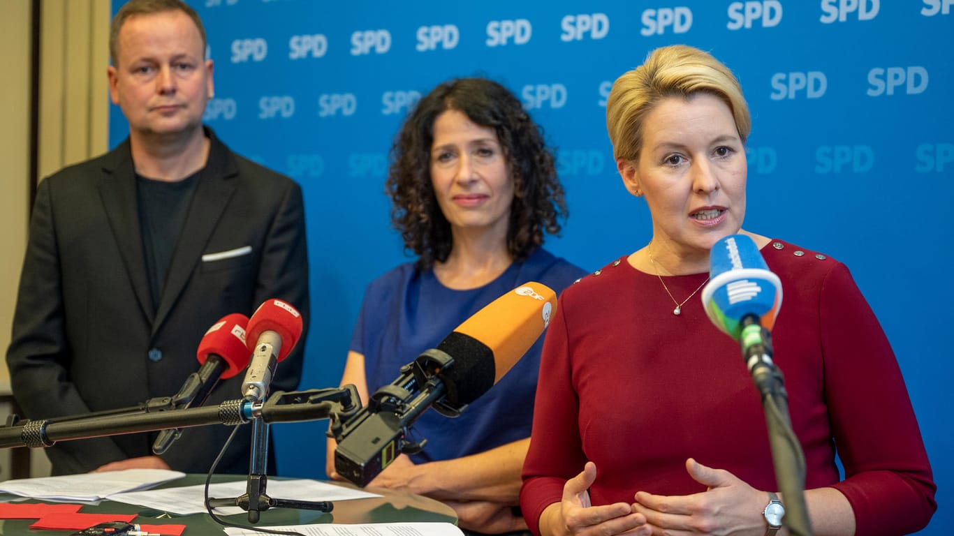 Klaus Lederer (Linke), Bettina Jarasch (Grüne) und Franziska Giffey (SPD) wollen gemeinsam Berlin regieren.