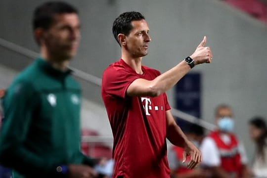 Vertritt weiter den fehlenden Julian Nagelsmann: Bayern-Co-Trainer Dino Toppmöller.