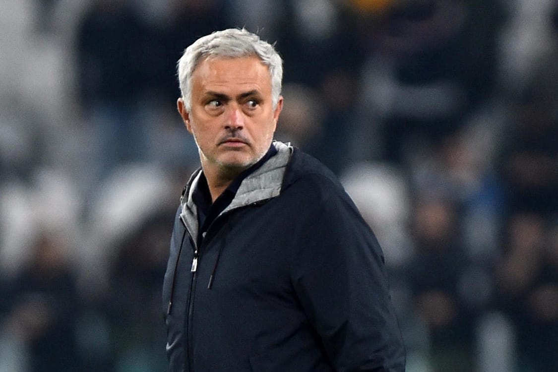 José Mourinho: Der Startrainer musste ungläubig zusehen, wie sein Team in Norwegen vorgeführt wurde.