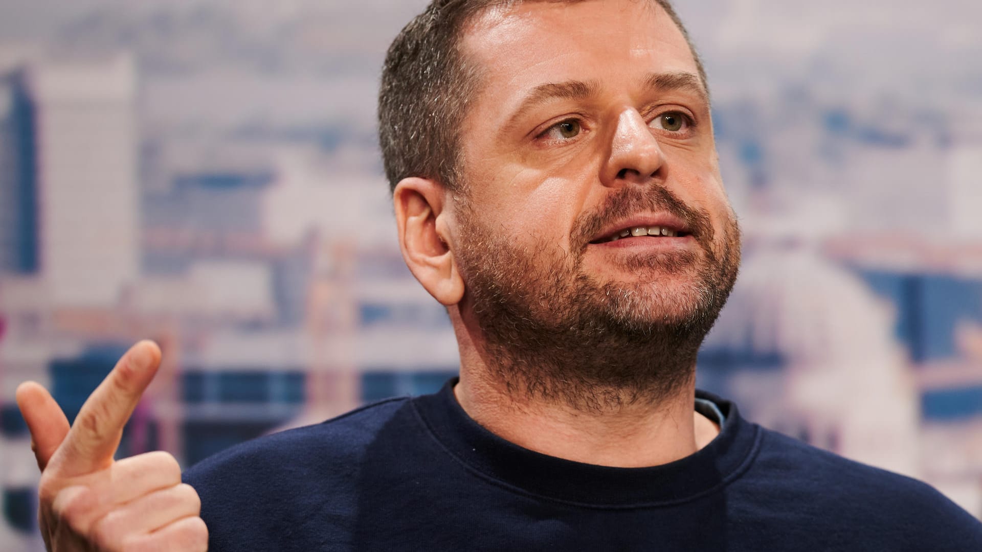 Werner Graf, Landesvorsitzender von Bündnis 90/Die Grünen in Berlin (Archivbild): Er will gleich zu Beginn die Finanzsituation der Hauptstadt unter die Lupe nehmen.