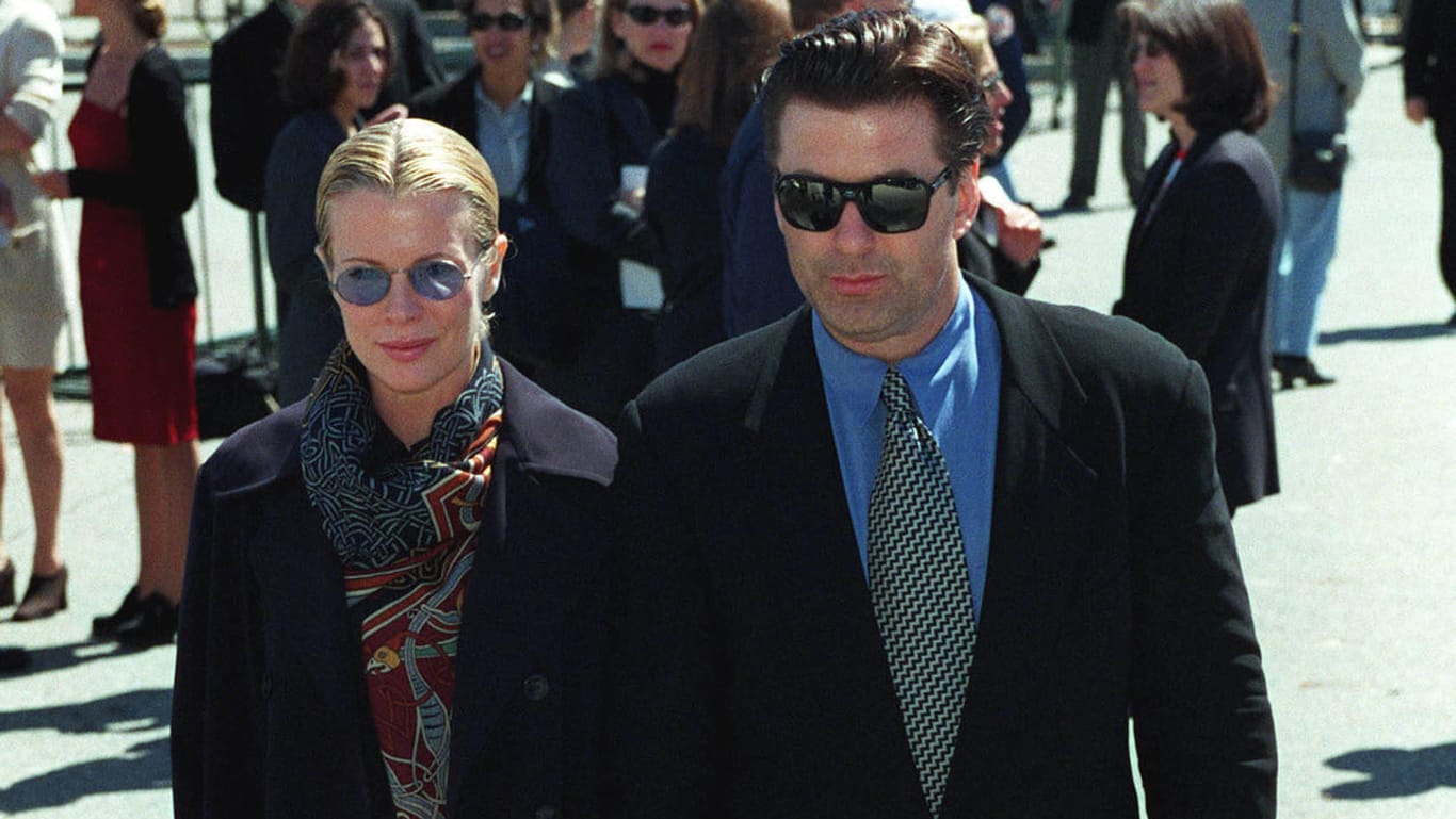 Kim Basinger und Alec Baldwin 1999: Später folgte die Schlammschlacht.