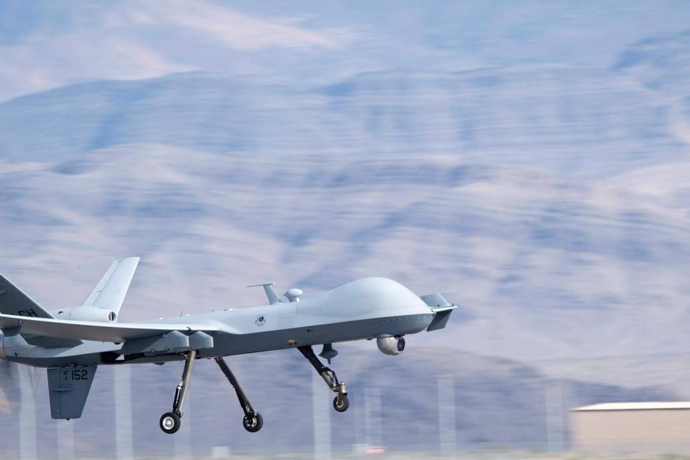 Eine US-Drohne kurz nach dem Start (Symbolbild). In Syrien soll ein Terroristenanführer durch einen Luftschlag getötet worden sein.