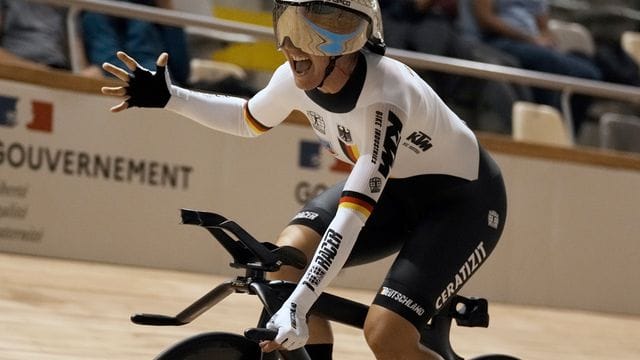 Lisa Brennauer legte im Vélodrome von Roubaix einen deutschen Rekord hin.