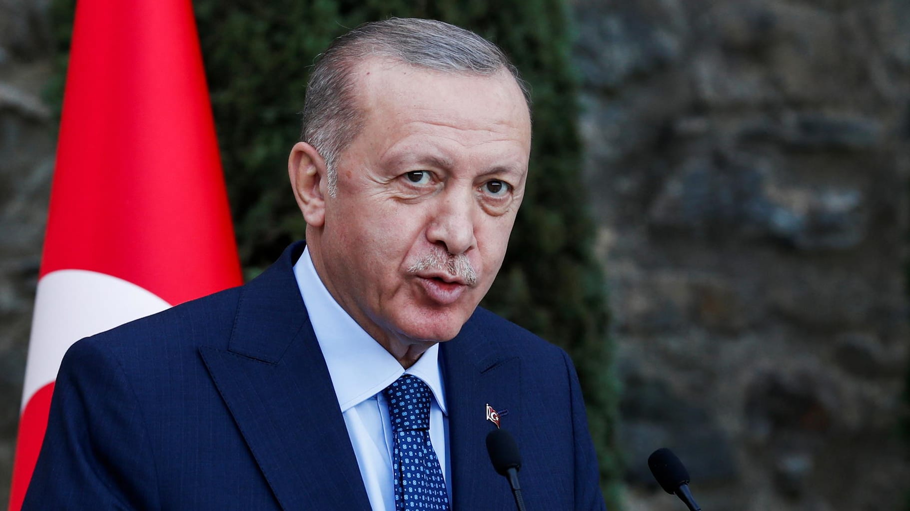 Der türkische Präsident Recep Tayyip Erdoğan: er lässt zehn Botschafter zu "unerwünschten Personen" erklären. Der türkische Präsident Recep Tayyip Erdoğan: er lässt zehn Botschafter zu "unerwünschten Personen" erklären.
