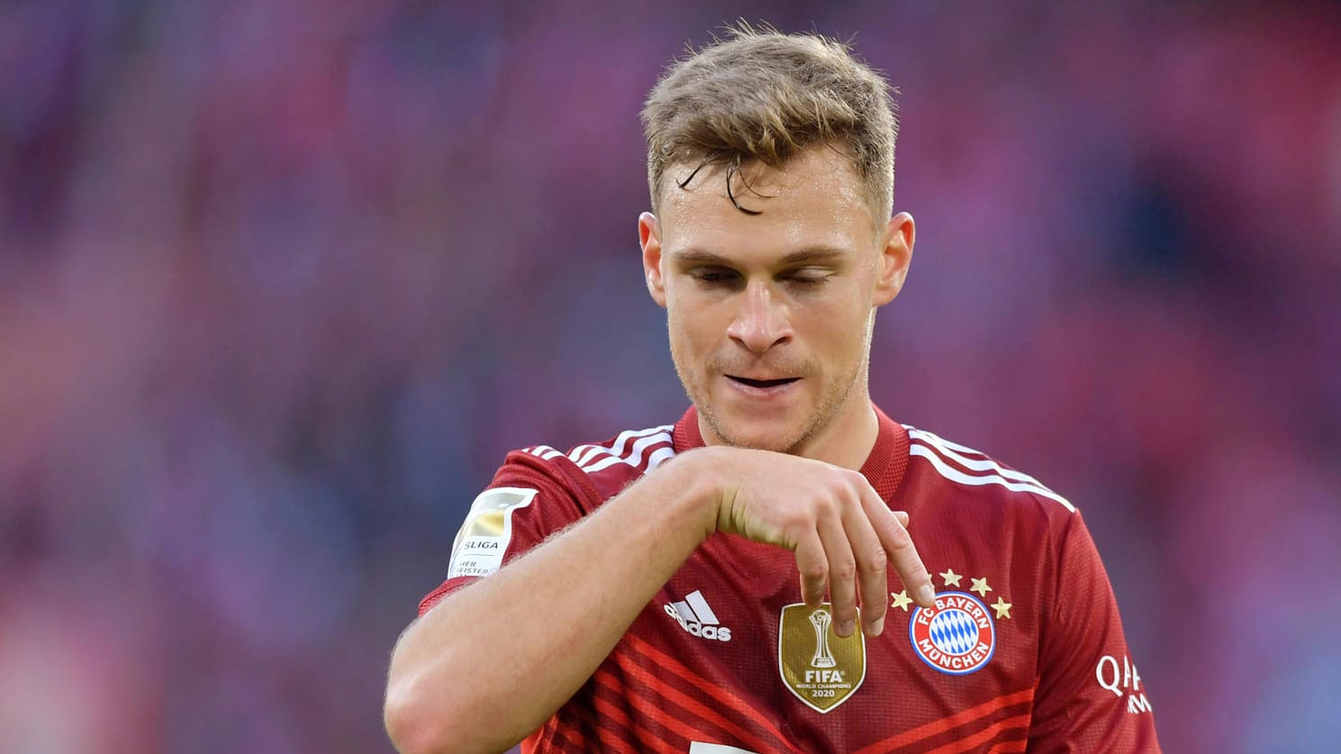 Joshua Kimmich: Der Bayern-Star darf trotz fehlendem Impfschutz auf dem Fußballplatz stehen.